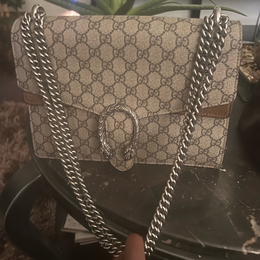 AUTHENTIC Gucci Dionysus Medium bag